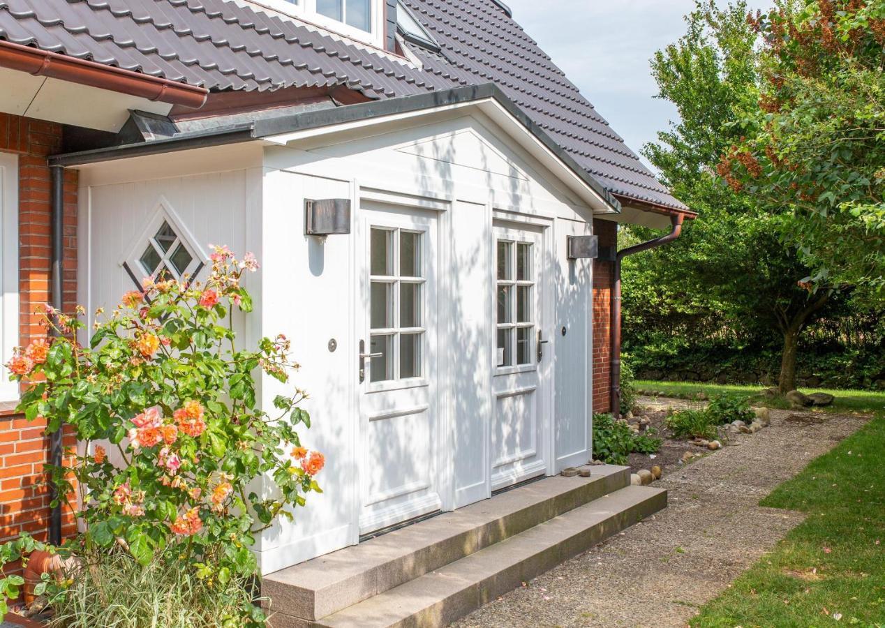 Haus Watthus - Wohnung Paradies نيبل المظهر الخارجي الصورة